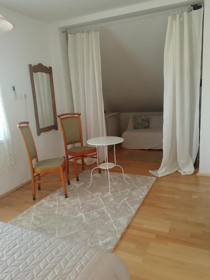 Zsuzsanna Vendeghaz Hotell Gyomaendrőd Exteriör bild