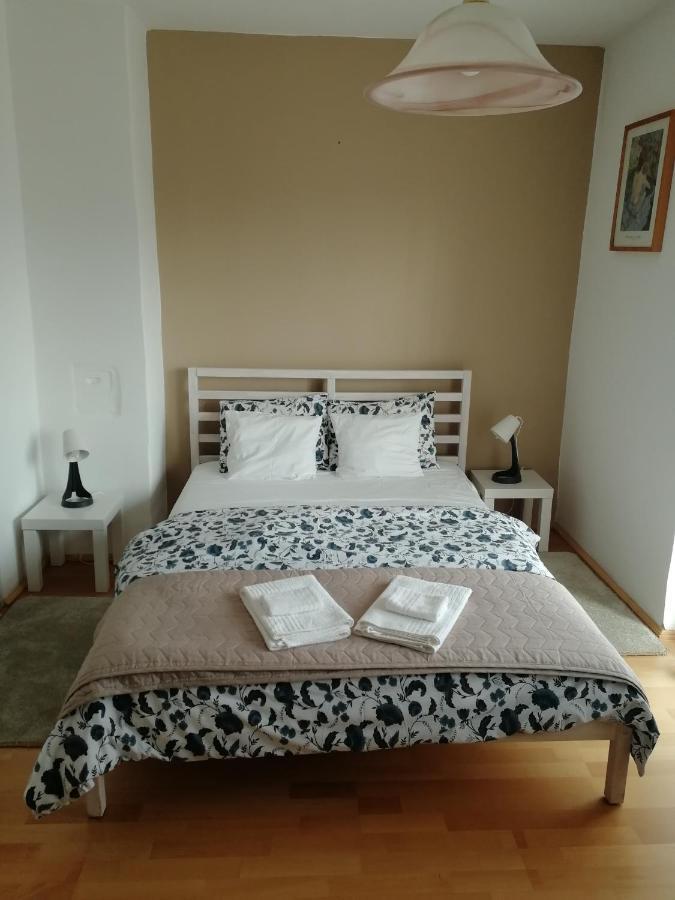Zsuzsanna Vendeghaz Hotell Gyomaendrőd Exteriör bild